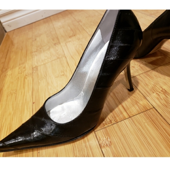 Dolce and Gabbana black heels 37.5 - Picture 10 of 11